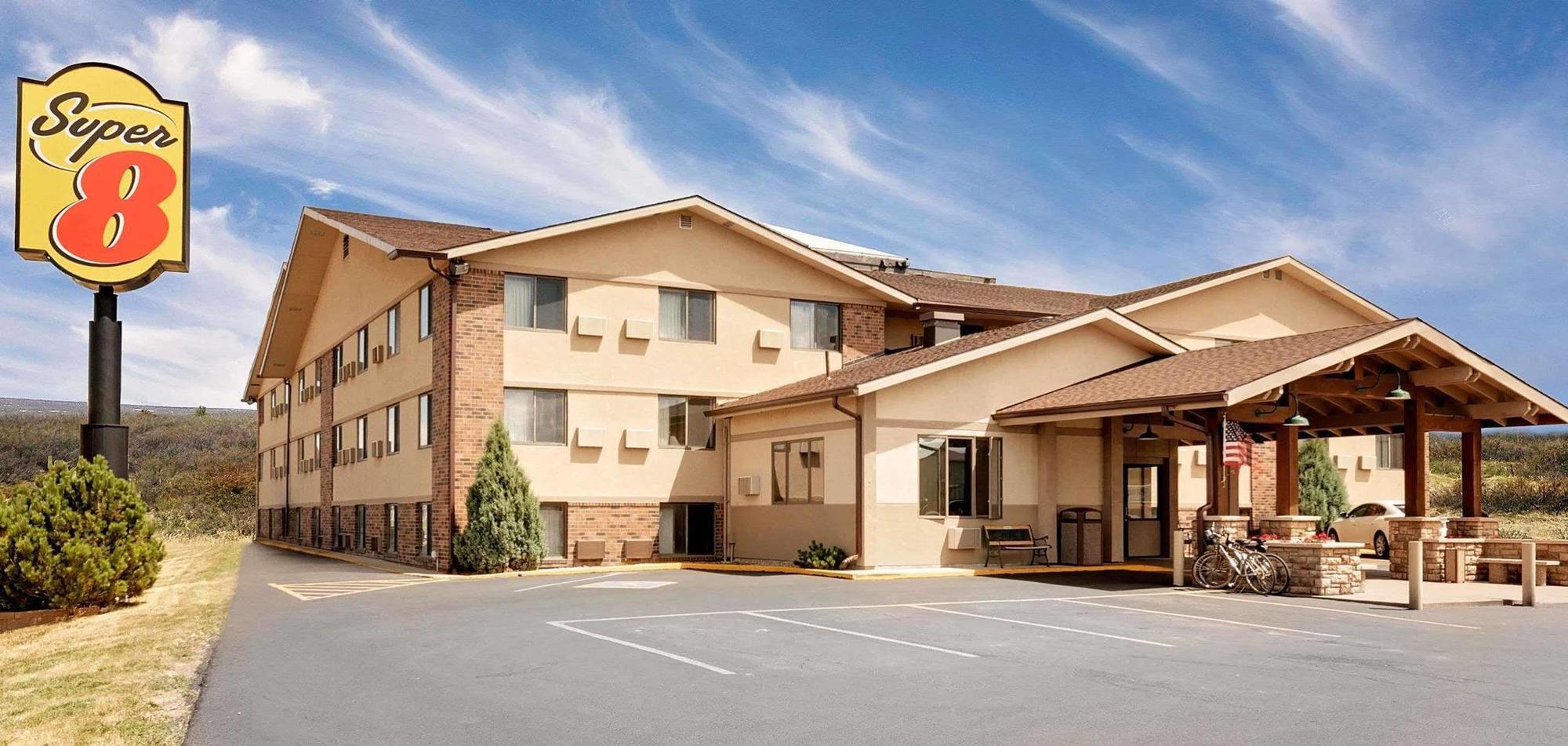Hotel Super 8 By Wyndham Spearfish Exterior foto